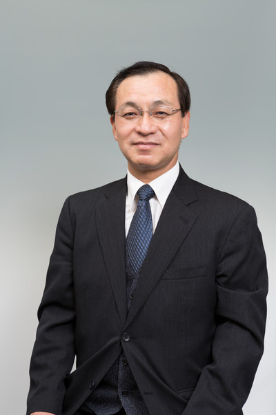 伏見 俊行